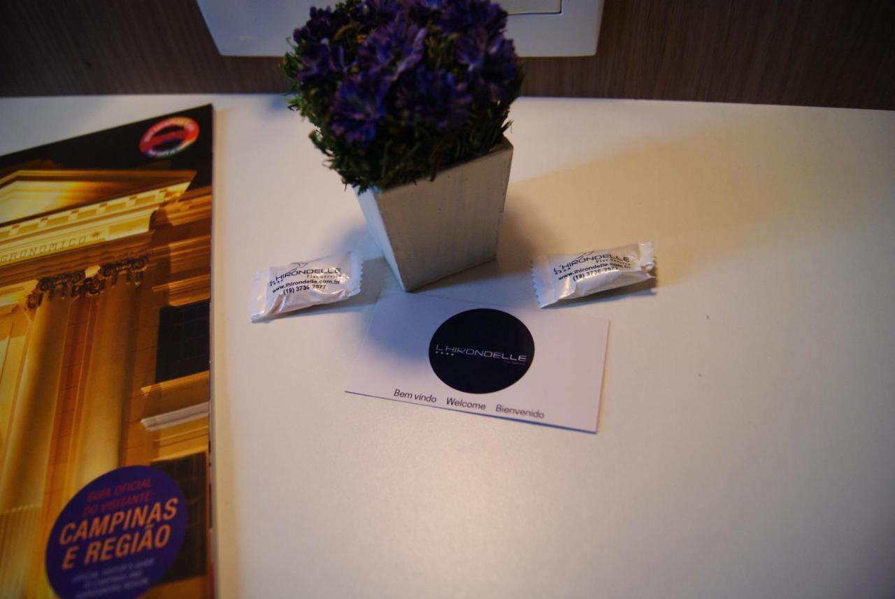 L'hirondelle Flat Service